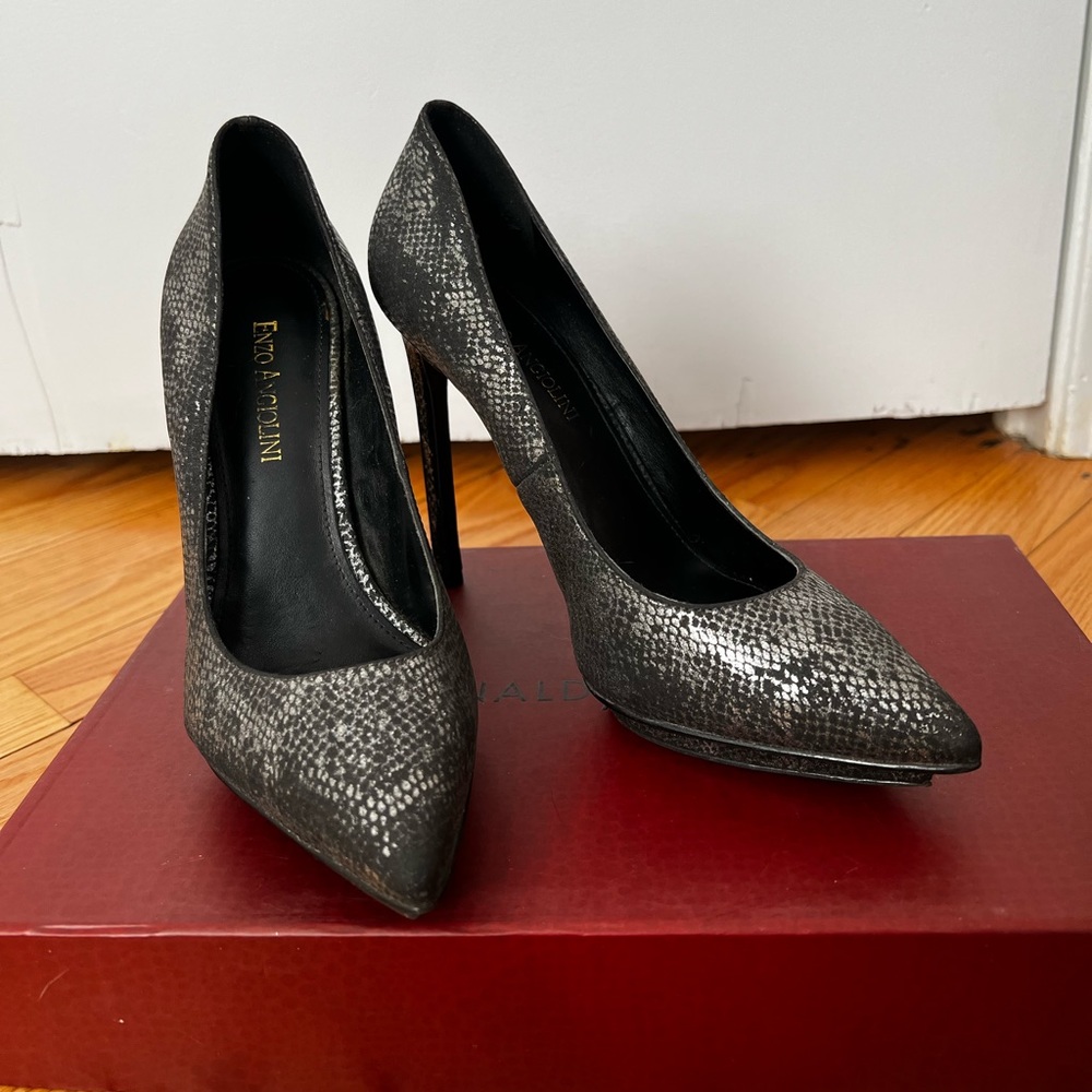 Enzo Angiolini Pewter Snake-print Stiletto Pumps, size 7.5